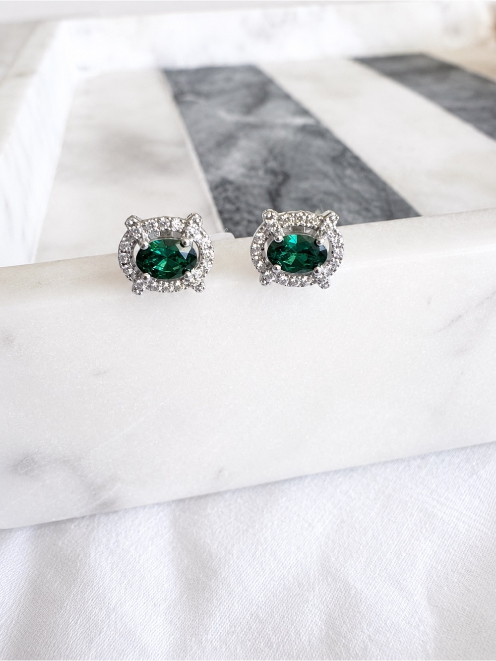 925 Sterling Silver Green Emerald CZ Halo Stud Earrings Sparkly Statement